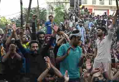 সরকার বিরোধী আন্দোলনে অগ্নিগর্ভ পাক অধিকৃত কাশ্মীর, নিহত ১২, আহত ৫০