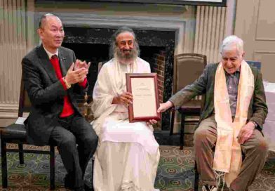 ‘ওয়ার্ল্ড লিডার ফর পিস অ্যান্ড সিকিউরিটি অ্যাওয়ার্ড ২০২৫’-এ ভূষিত হলেন গুরুদেব শ্রী শ্রী রবিশঙ্কর