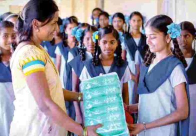 Free sanitary pads for school girls: দেশের সমস্ত সরকারি-বেসরকারি স্কুলে মেয়েদের বিনামূল্যে স্যানিটারি প্যাড দিতে হবে, নির্দেশ সুপ্রিম কোর্টের