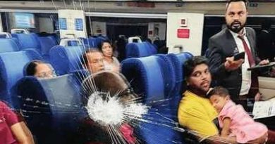 ট্রেনে পাথর নিক্ষেপ করলে যাবজ্জীবন কারাদণ্ড