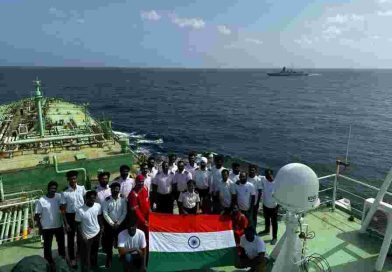 হরমুজ পেরোল LPG বোঝাই আরও ২ টি ভারতীয় জাহাজ, মাঝ সমুদ্রে উঠলো ‘ভারত মাতা কি জয়’, ‘বন্দে মাতরম’ স্লোগান