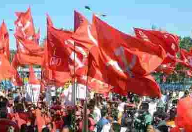 CPIM পশ্চিমবঙ্গে ক্ষমতায় এলে গরিব পরিবার পিছু ৭,৫০০ টাকা, অস্থায়ী কর্মীদের চাকরি স্থায়ী করা হবে: সুজন চক্রবর্তী