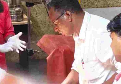 Hazari Bauri: এবার হাসপাতালের অপারেশন থিয়েটারে ঢুকে পড়লেন তৃণমূল প্রার্থী, পরলেন গ্লাভস