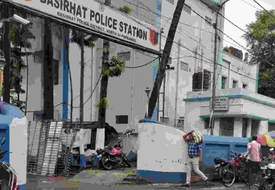 বসিরহাটে পুলিশের উপর হামলার অভিযোগে ধৃত ২ তৃণমূল কর্মী