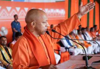 ‘সন্ত্রাস, দুর্নীতি ও মাফিয়ার প্রতীক’, তৃণমূলকে তীব্র আক্রমণ যোগী আদিত্যনাথের