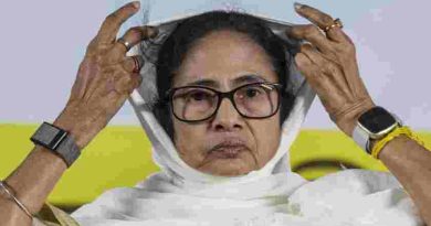 ‘গন্দা’ ধর্ম, ‘একটা কমিউনিটি ১ সেকেন্ডে ১২টা বাজিয়ে দেবে’, ধর্মীয় ভাবাবেগে আঘাত করায় মমতার বিরুদ্ধে মামলা দায়ের