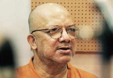 ‘আমি তৃণমূলের সদস্য নই, আমি তৃণমূলপন্থীও নই। মমতা আমাকে প্রায় হাতেপায়ে ধরে দাঁড় করিয়েছিল’, বিজেপির জয়ের পর পাল্টি কবীর সুমনের