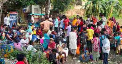 রোহিঙ্গাদের আশ্রয় দিয়েছে বাংলাদেশ, অথচ সীমান্তে ভিড় করা বাংলাদেশিদের ফেরত নিতে নারাজ ঢাকা